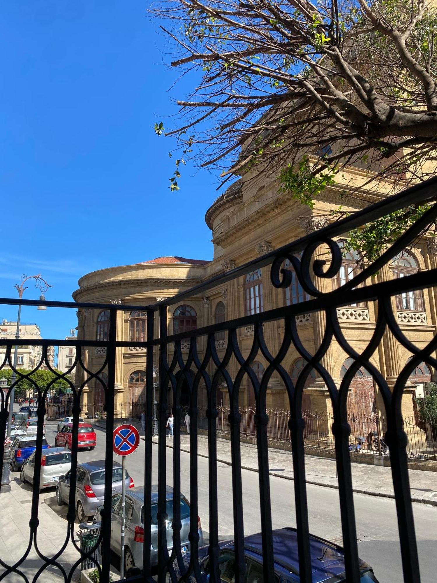 La Terrazza Sul Massimo Lägenhet Palermo Exteriör bild
